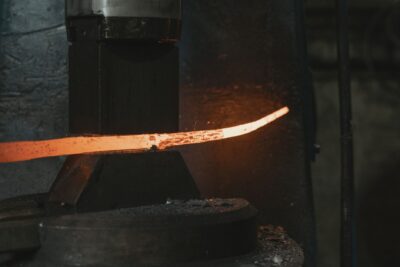 Forges de Tarbes : trois repreneurs en vue pour le dernier fabricant français de corps d’obus de 155 mm